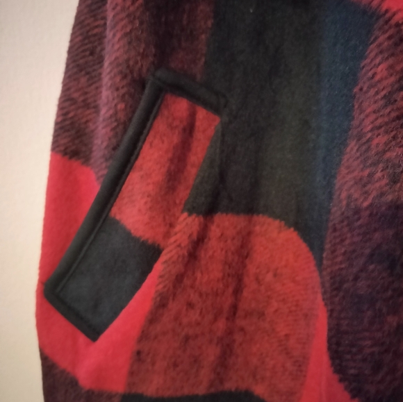 NWT S Buffalo Plaid Vest - Picture 4 of 4